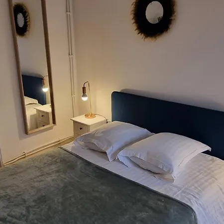 Grand Pour 10 - Proche Halles Apartment
